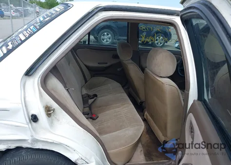 1994 Nissan Sentra E/Xe/Gxe/Le z USA, uszkodzony, nr VIN 1N4EB31F1RC797462